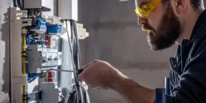 Recyclage habilitation électrique : tout ce qu&rsquo;il faut savoir